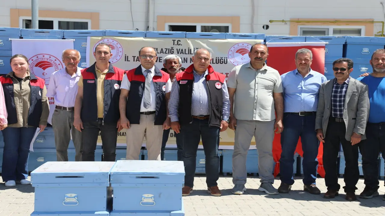 Elazığ Belediyesi’nden Örnek Çalışma: Doğukent’te Üretilen Güller Şehri Güzelleştirecek