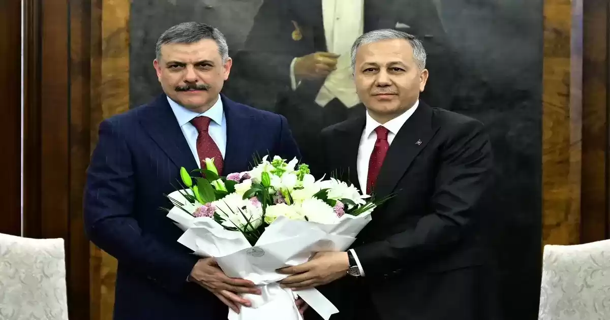 Üç Ülkenin Büyükelçisinden Cumhurbaşkanı Erdoğan’a Güven Mektubu